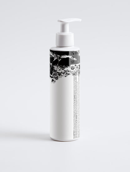 Mikki Luka Clarifying Gel